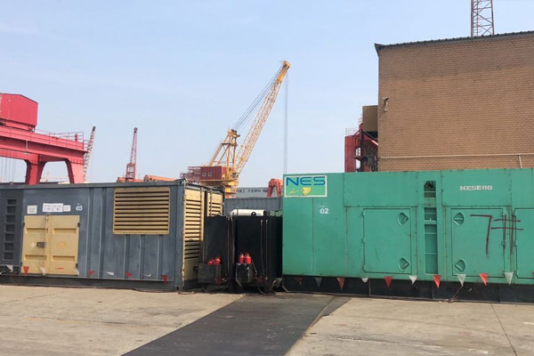 平果发电机出租空气滤清器的清洁频率是多少？